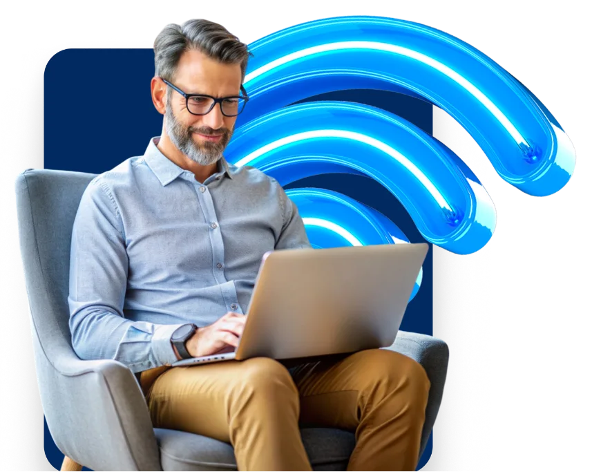 Empresário usando notebook conectado ao Wi‑Fi da Athon